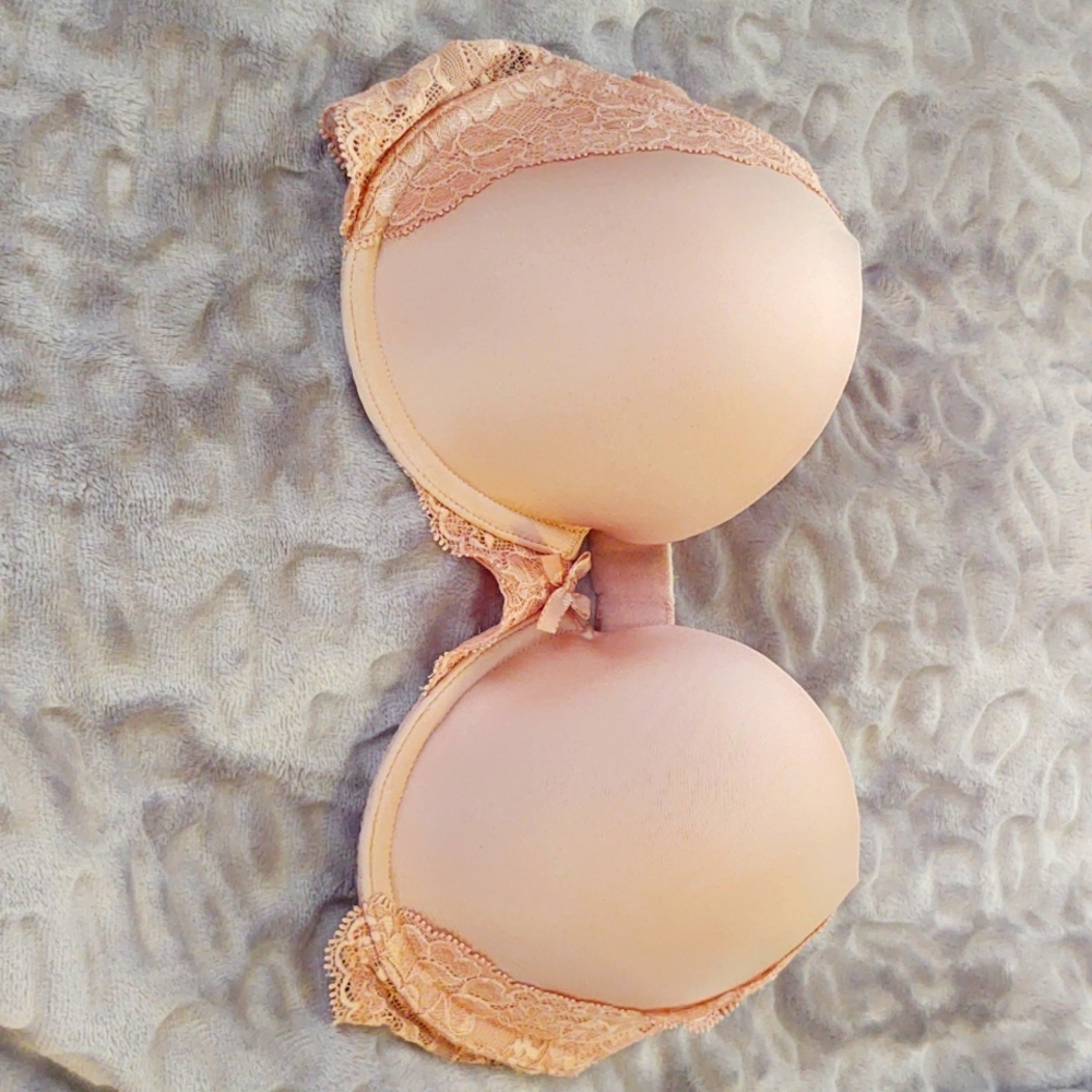 VS LIKE NEW Dream Angels Perfect Coverage